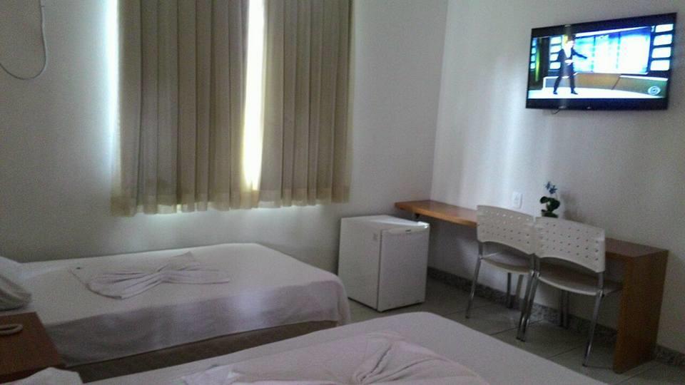 Hotel Pinheiros Chonim de Baixo Luaran gambar