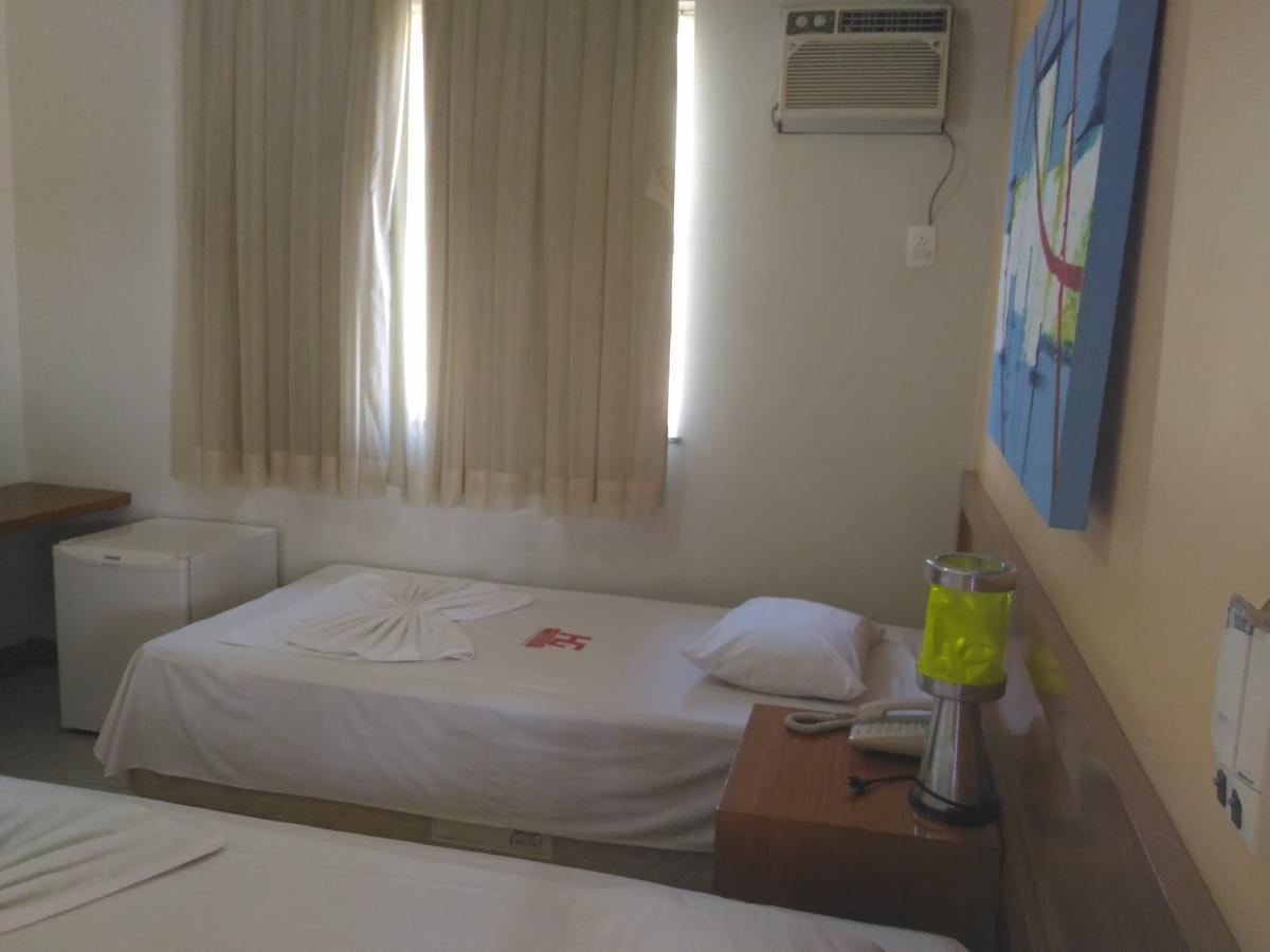 Hotel Pinheiros Chonim de Baixo Luaran gambar