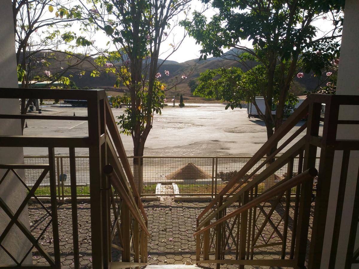 Hotel Pinheiros Chonim de Baixo Luaran gambar