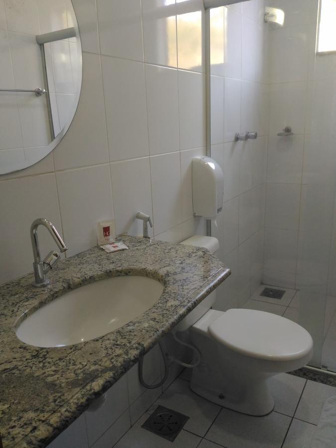 Hotel Pinheiros Chonim de Baixo Luaran gambar