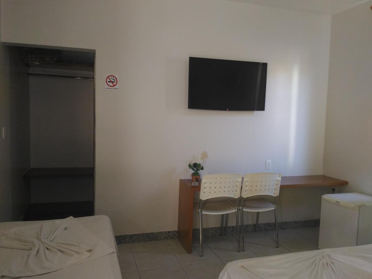 Hotel Pinheiros Chonim de Baixo Luaran gambar